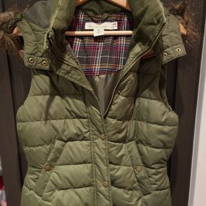 H and M olive green vest with removable hood in size 8.